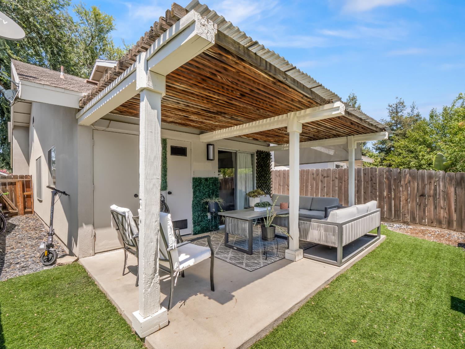 5455 N Marty Ave #110, Fresno, CA 93711