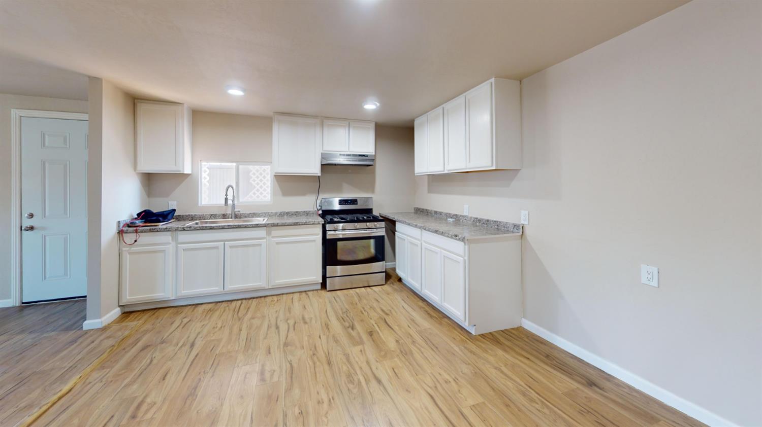 3465 W Cortland Ave #95, Fresno, CA 93722