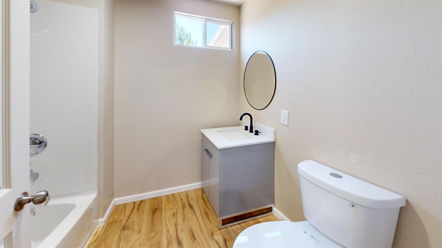 3465 W Cortland Ave #95, Fresno, CA 93722