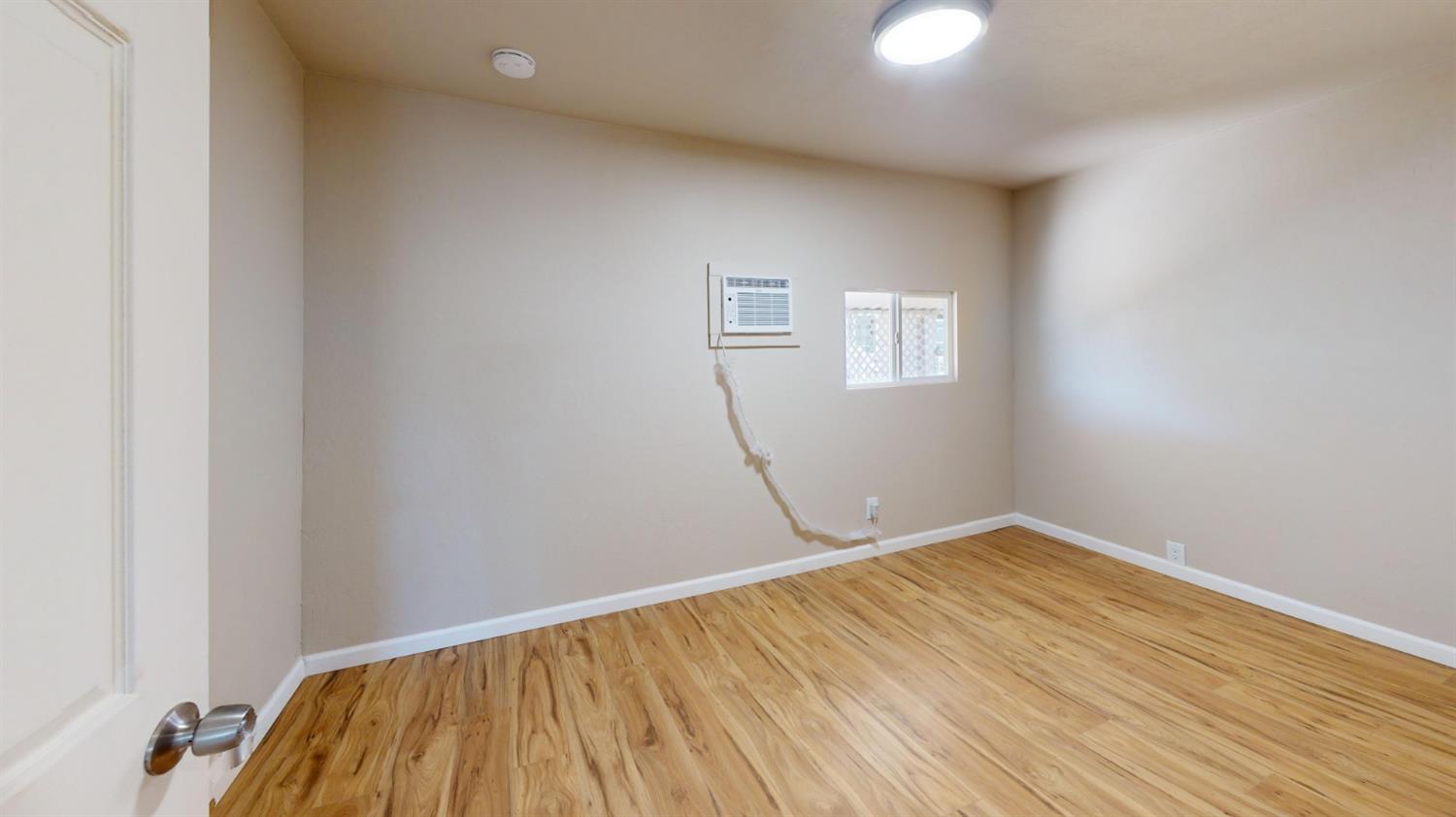3465 W Cortland Ave #95, Fresno, CA 93722