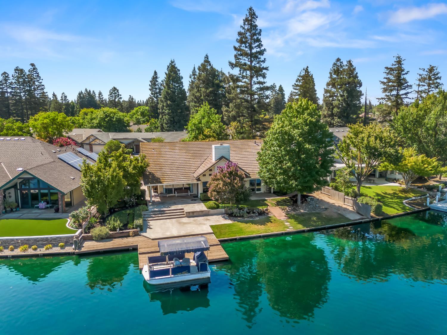 741 E Wood Duck Cir, Fresno, CA 93730