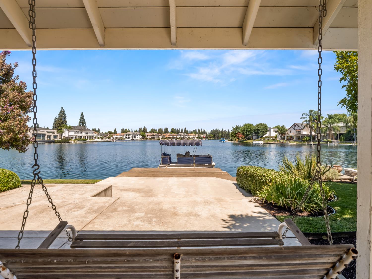 741 E Wood Duck Cir, Fresno, CA 93730