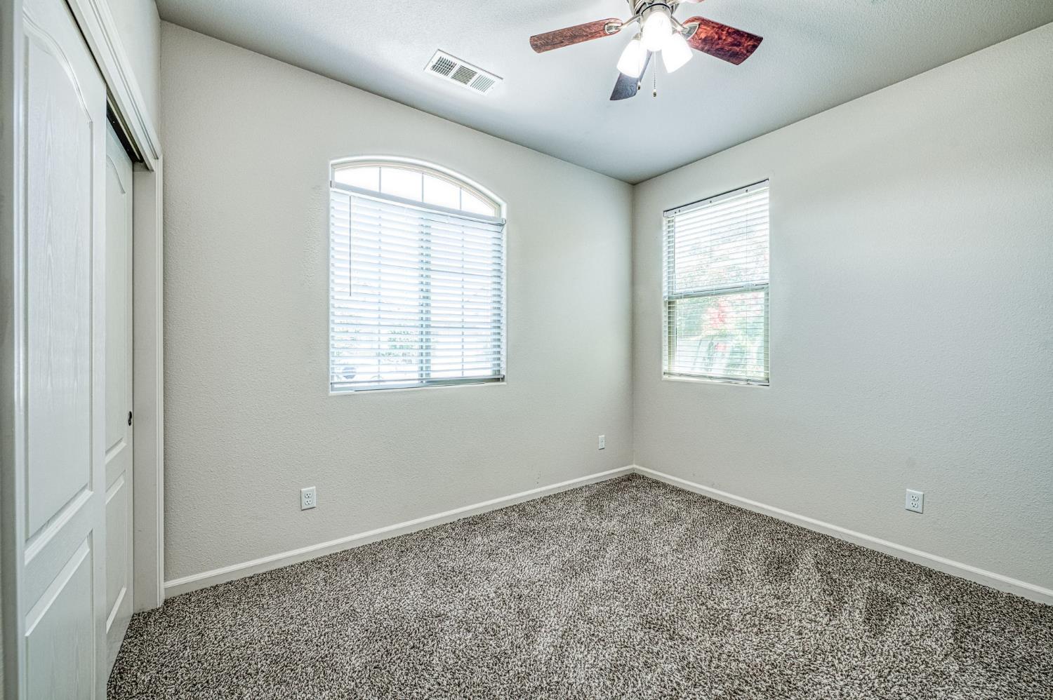 3140 Redington Ave, Clovis, CA 93619