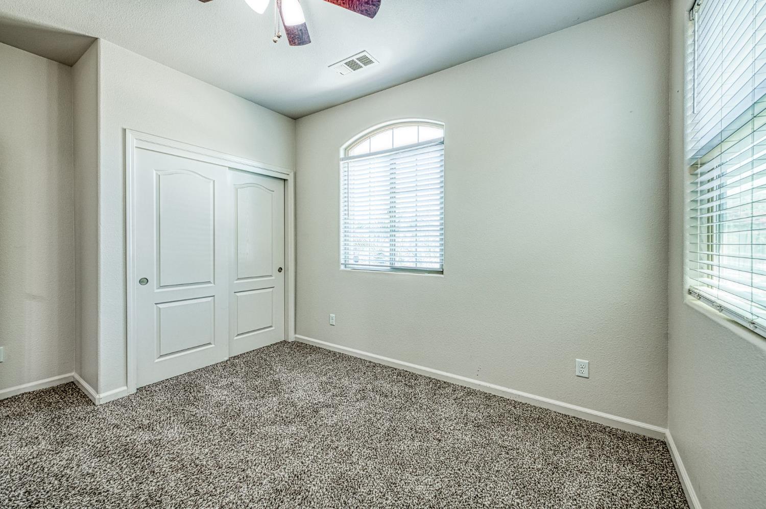 3140 Redington Ave, Clovis, CA 93619