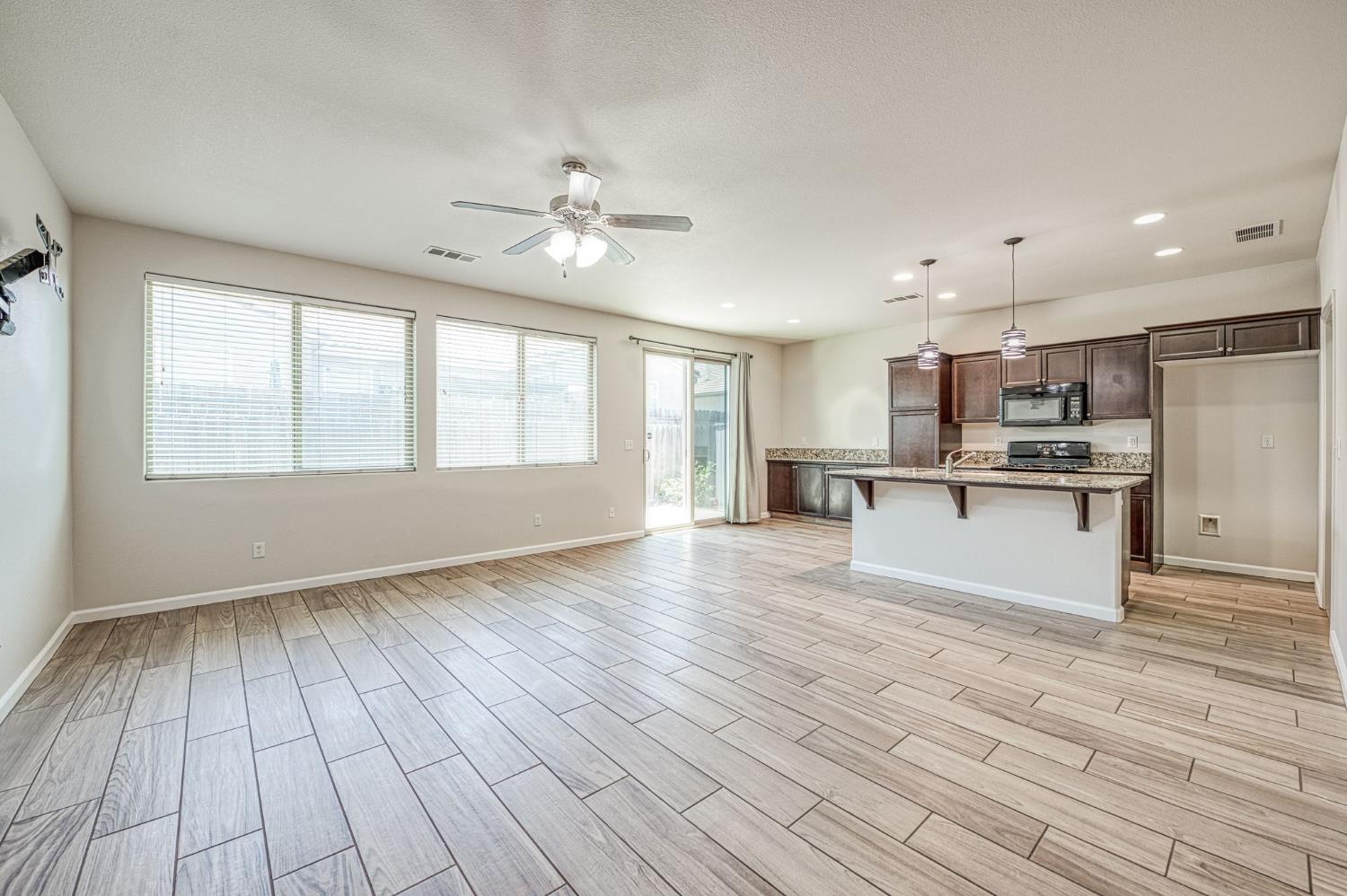 3140 Redington Ave, Clovis, CA 93619