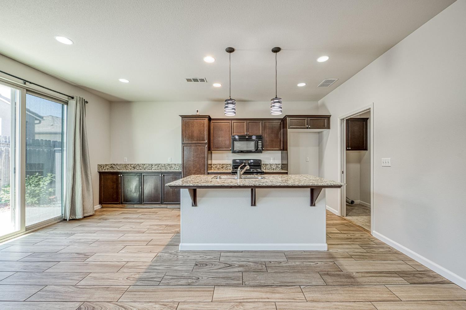 3140 Redington Ave, Clovis, CA 93619
