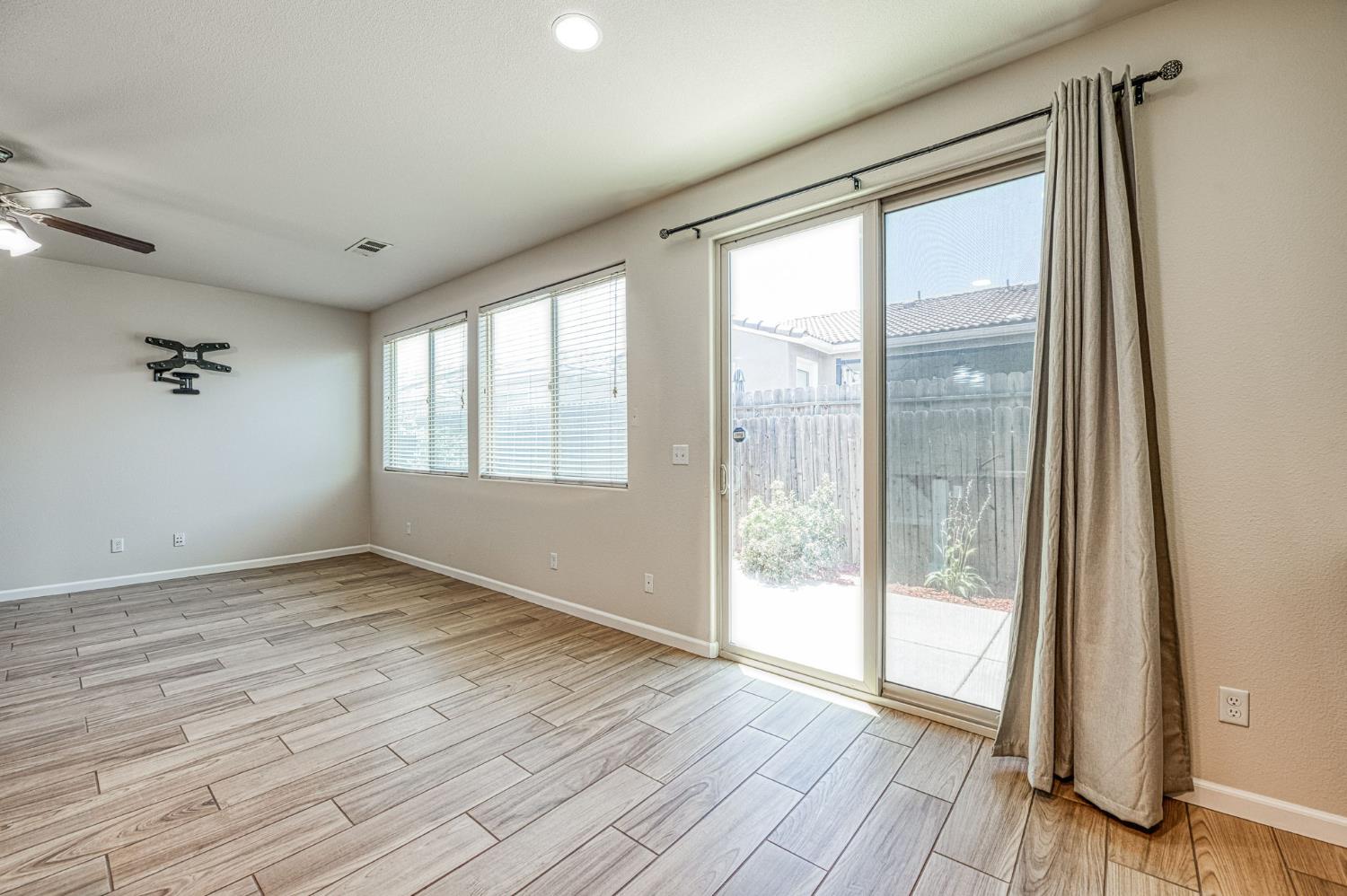 3140 Redington Ave, Clovis, CA 93619
