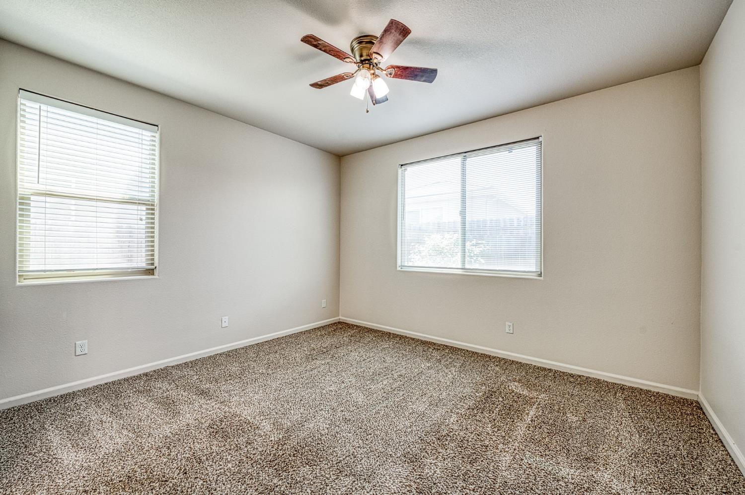 3140 Redington Ave, Clovis, CA 93619