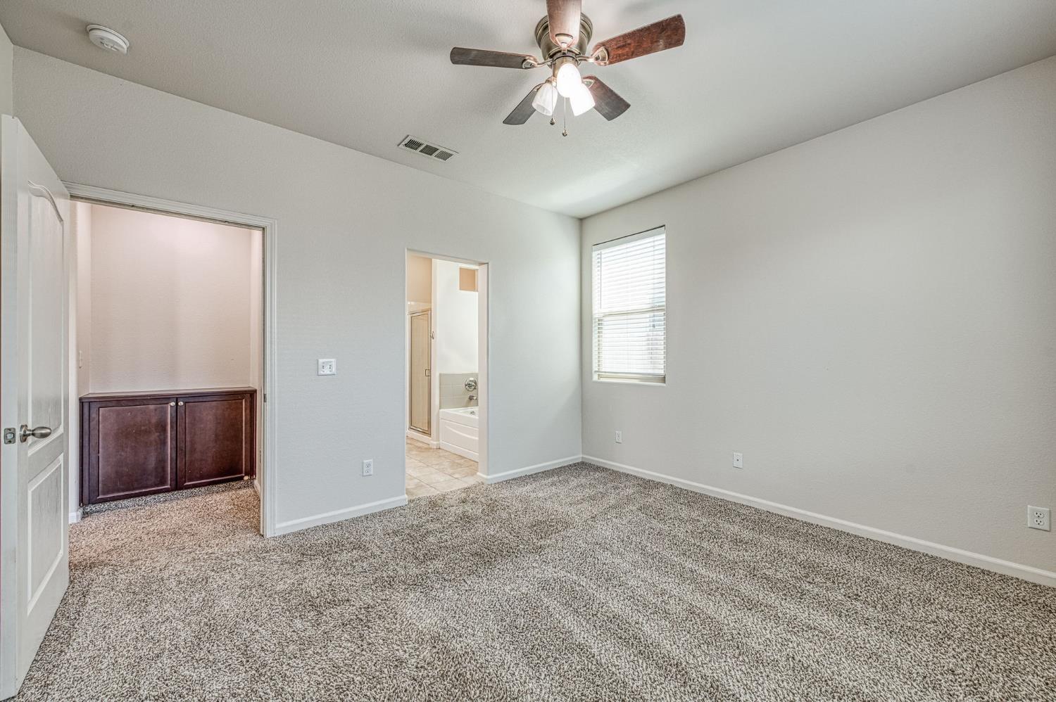 3140 Redington Ave, Clovis, CA 93619
