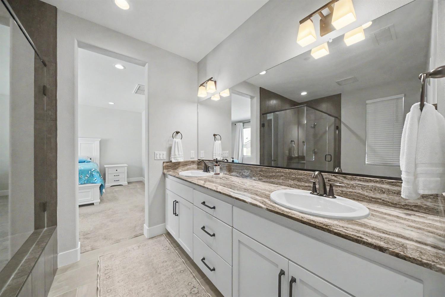 4682 Loftwood Rd, Madera, CA 93636