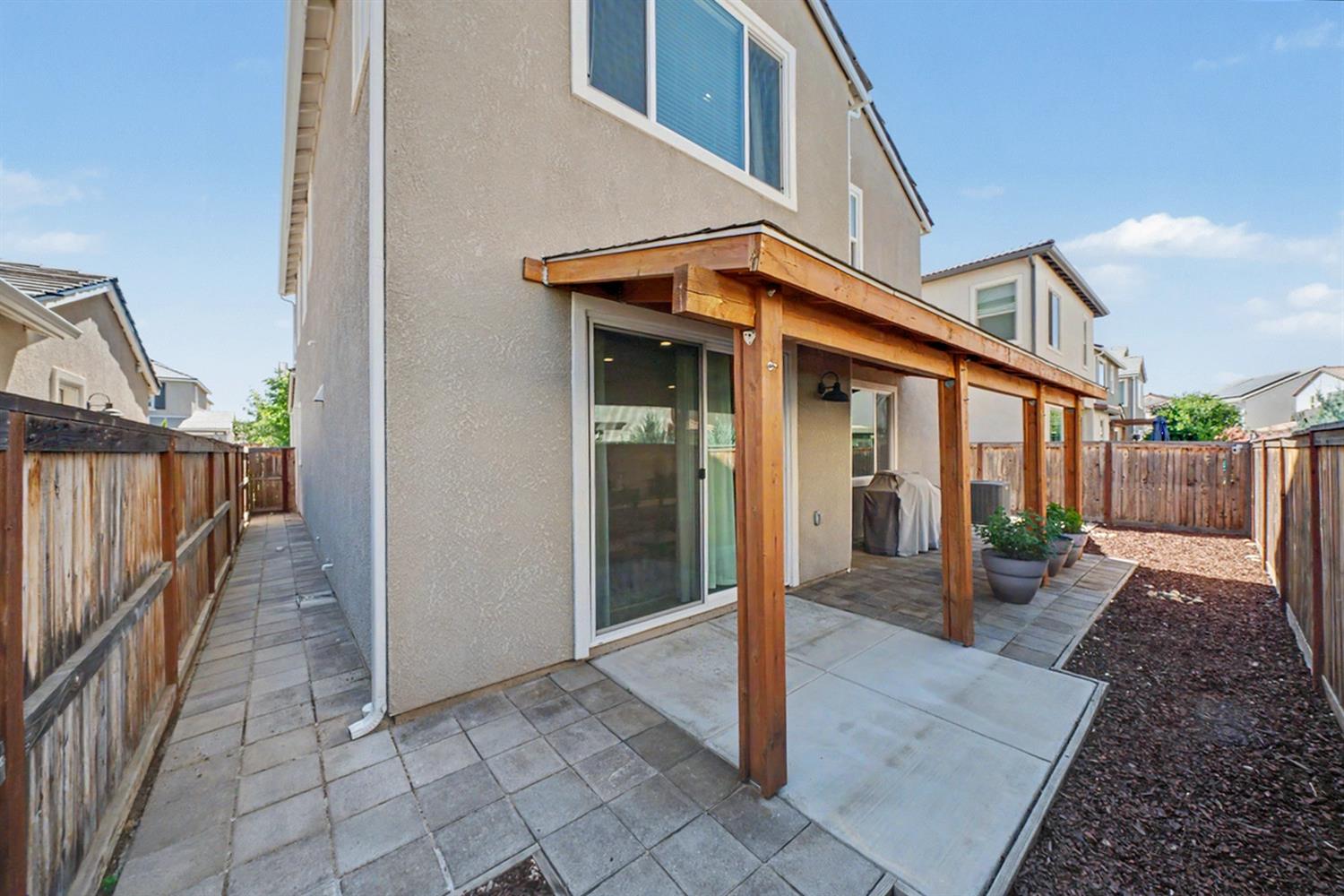 4682 Loftwood Rd, Madera, CA 93636