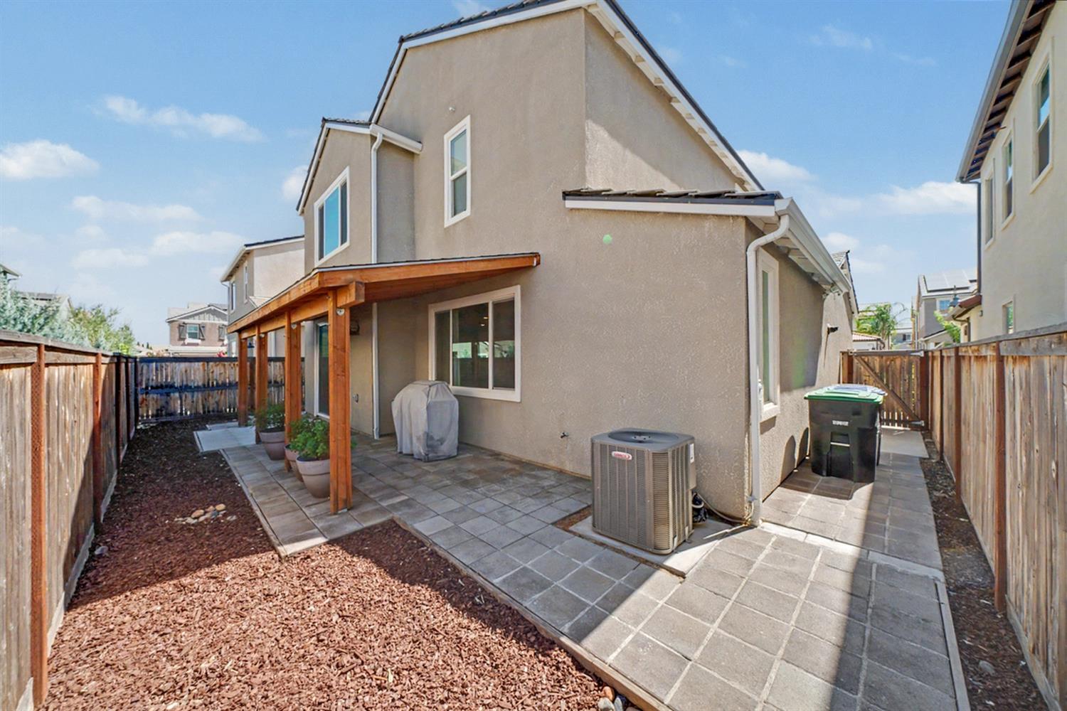 4682 Loftwood Rd, Madera, CA 93636