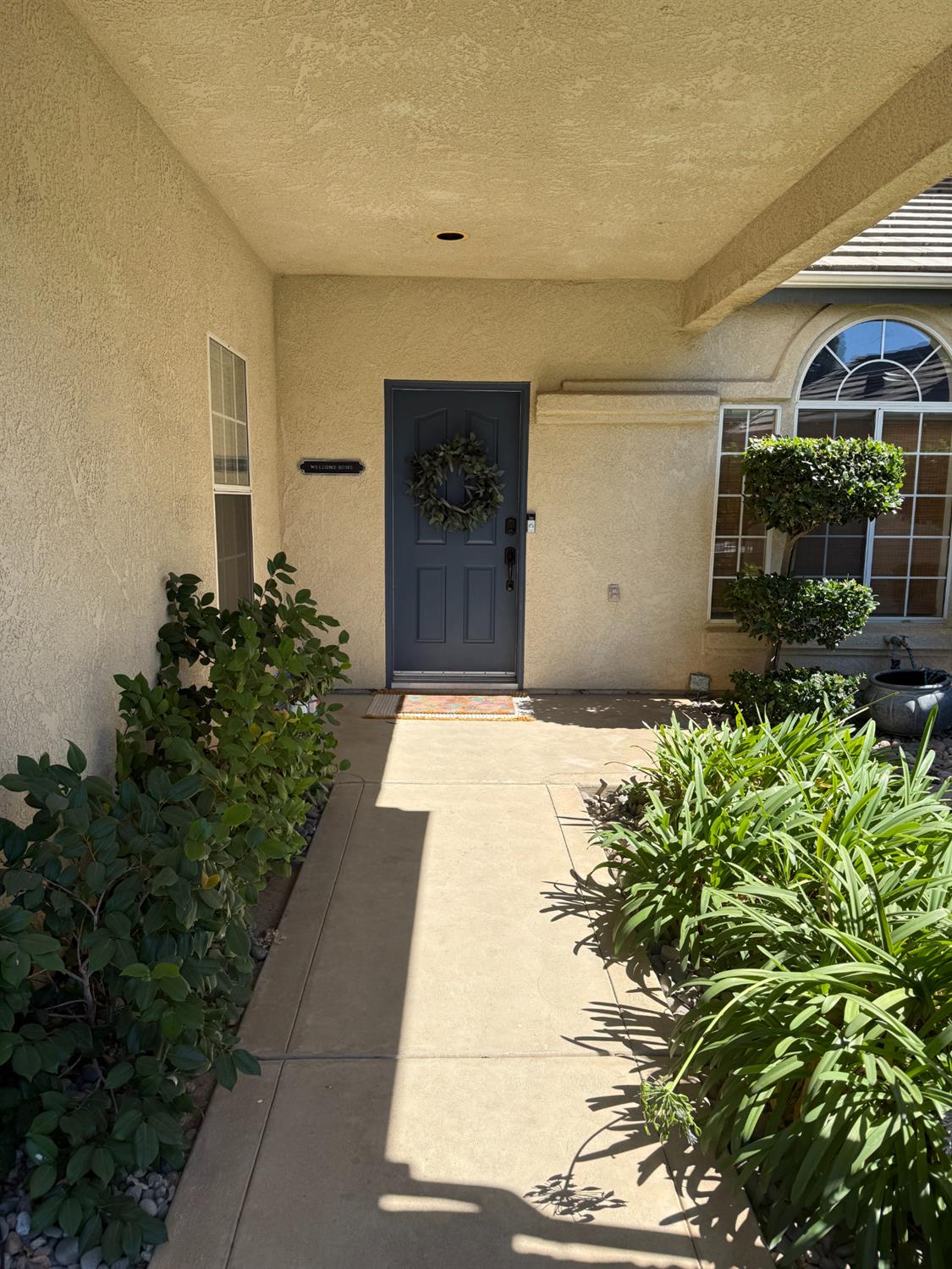 2061 E Ticonderoga Dr, Fresno, CA 93720