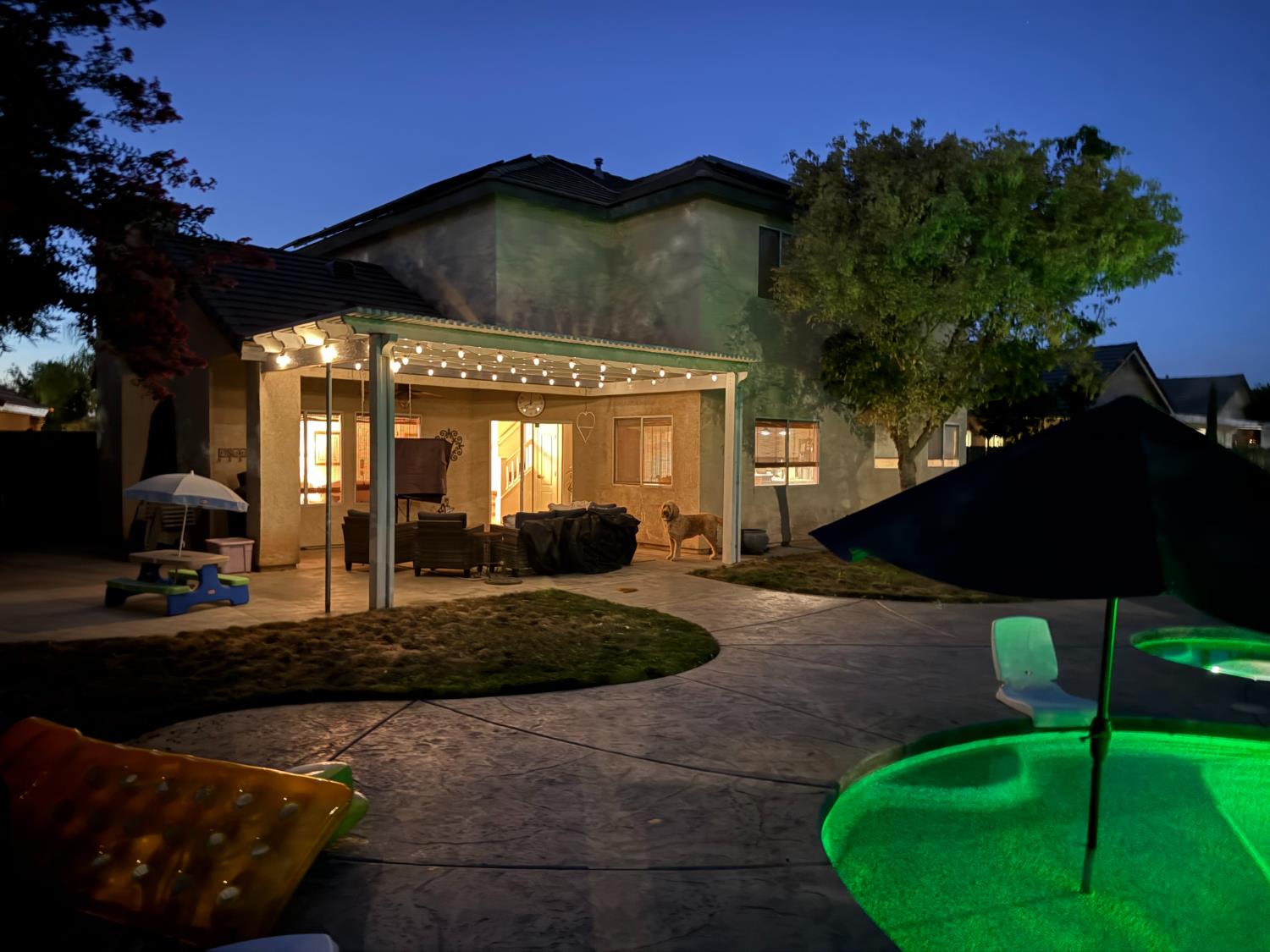 2061 E Ticonderoga Dr, Fresno, CA 93720