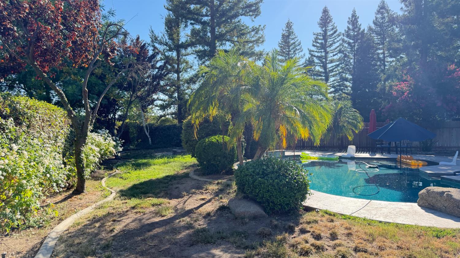 2061 E Ticonderoga Dr, Fresno, CA 93720