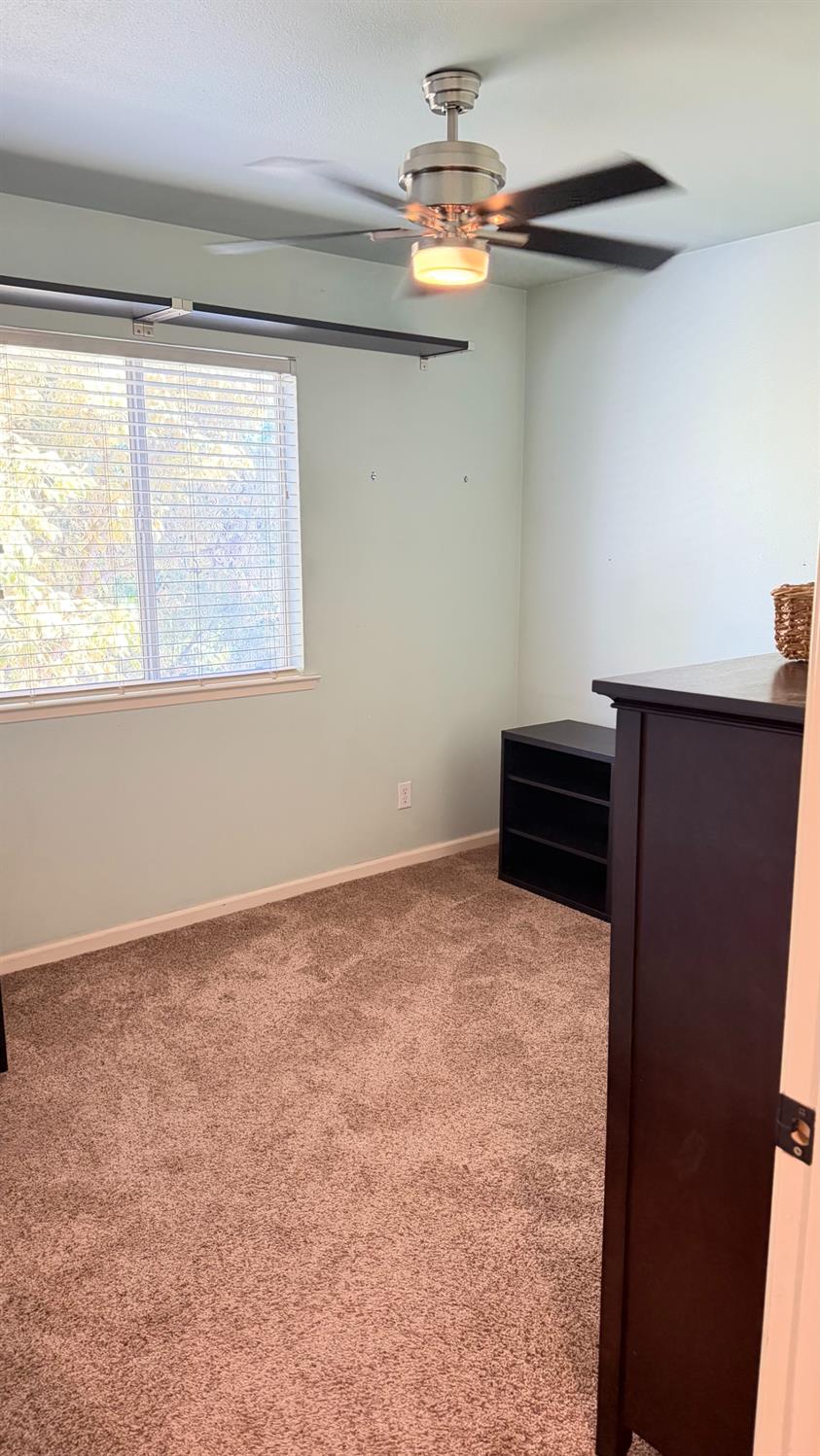 2061 E Ticonderoga Dr, Fresno, CA 93720