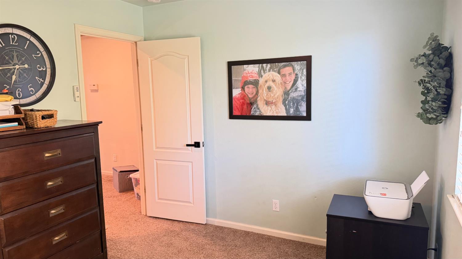 2061 E Ticonderoga Dr, Fresno, CA 93720