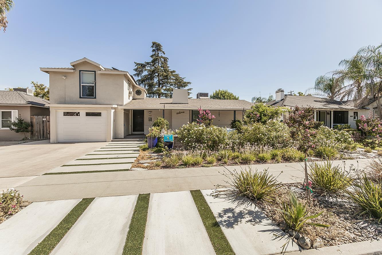 208 E Peralta Way, Fresno, CA 93704