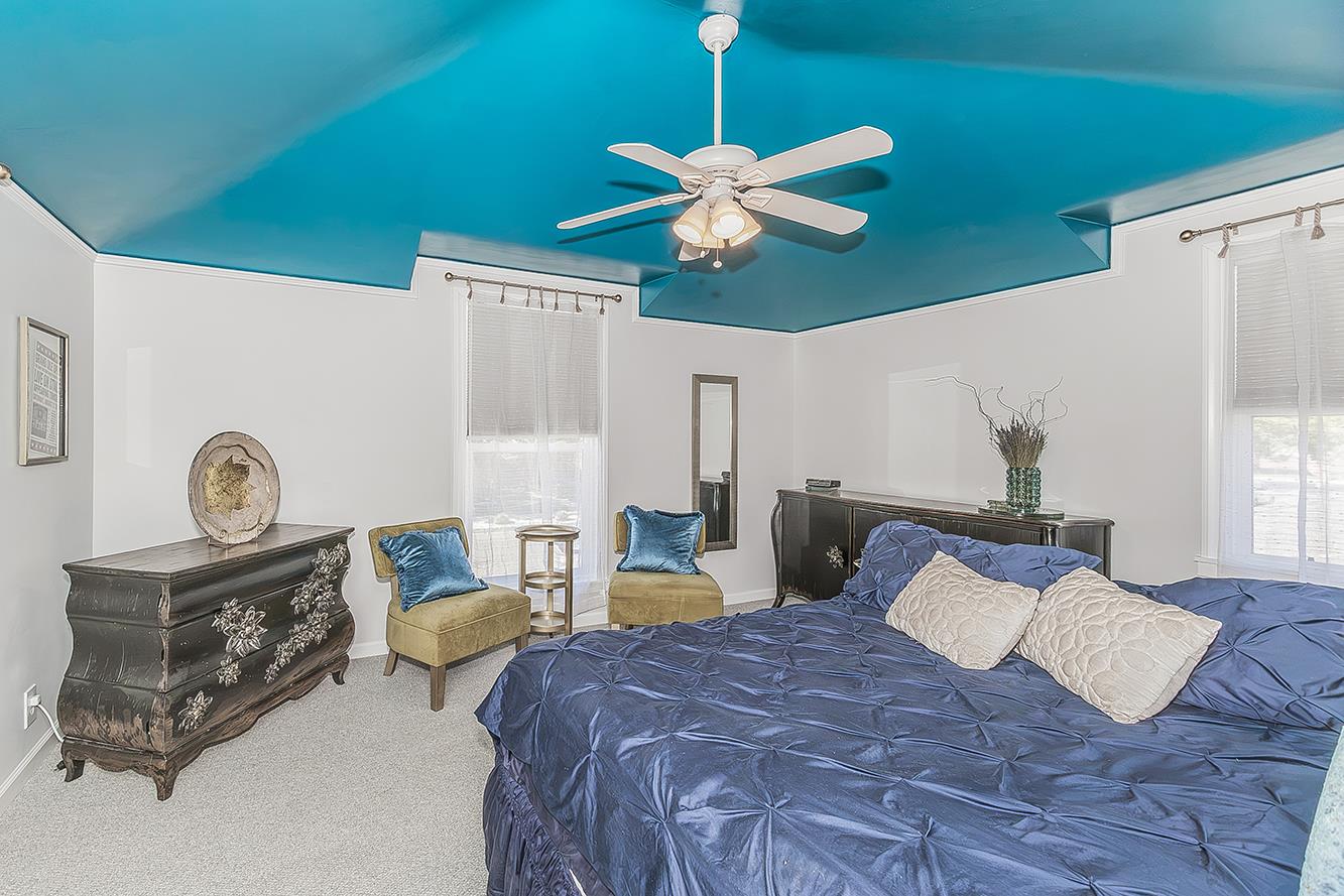 208 E Peralta Way, Fresno, CA 93704