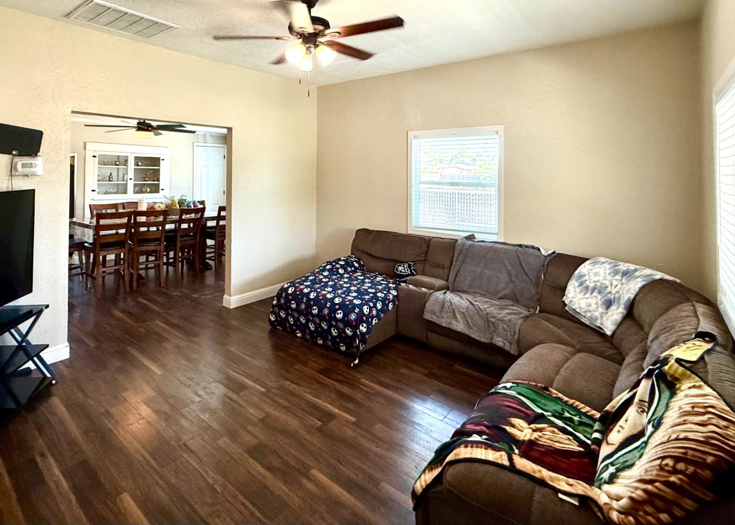 2783 Logan St, Selma, CA 93662
