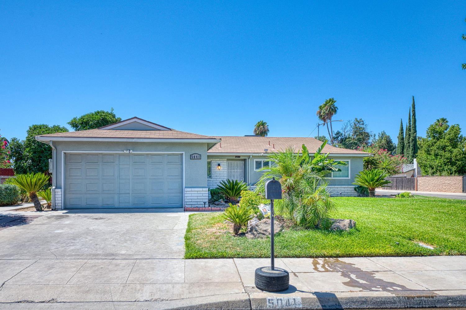 5041 W Willis Ave, Fresno, CA 93722