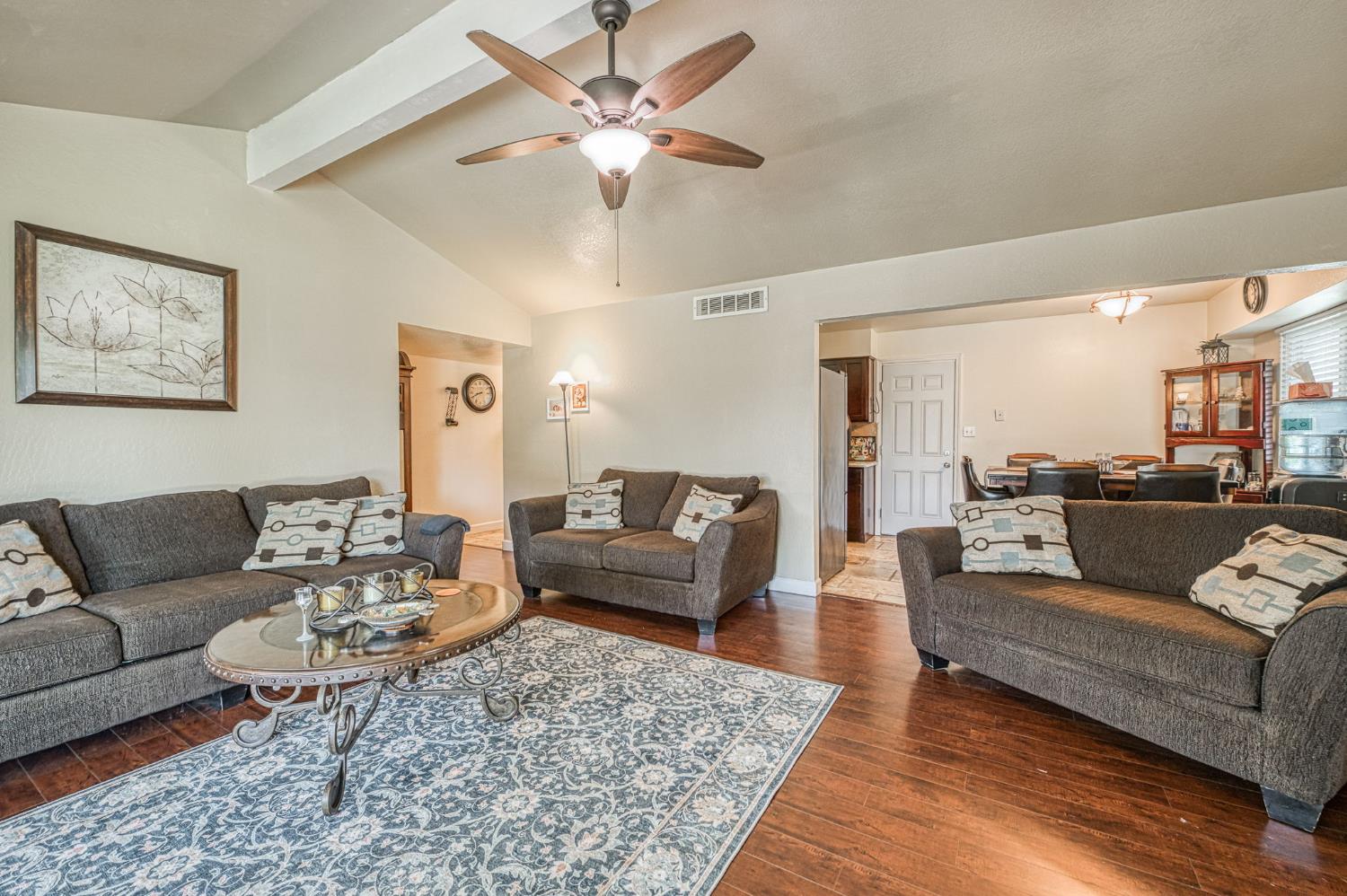 5041 W Willis Ave, Fresno, CA 93722