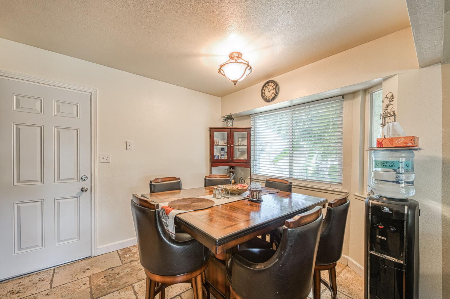 5041 W Willis Ave, Fresno, CA 93722