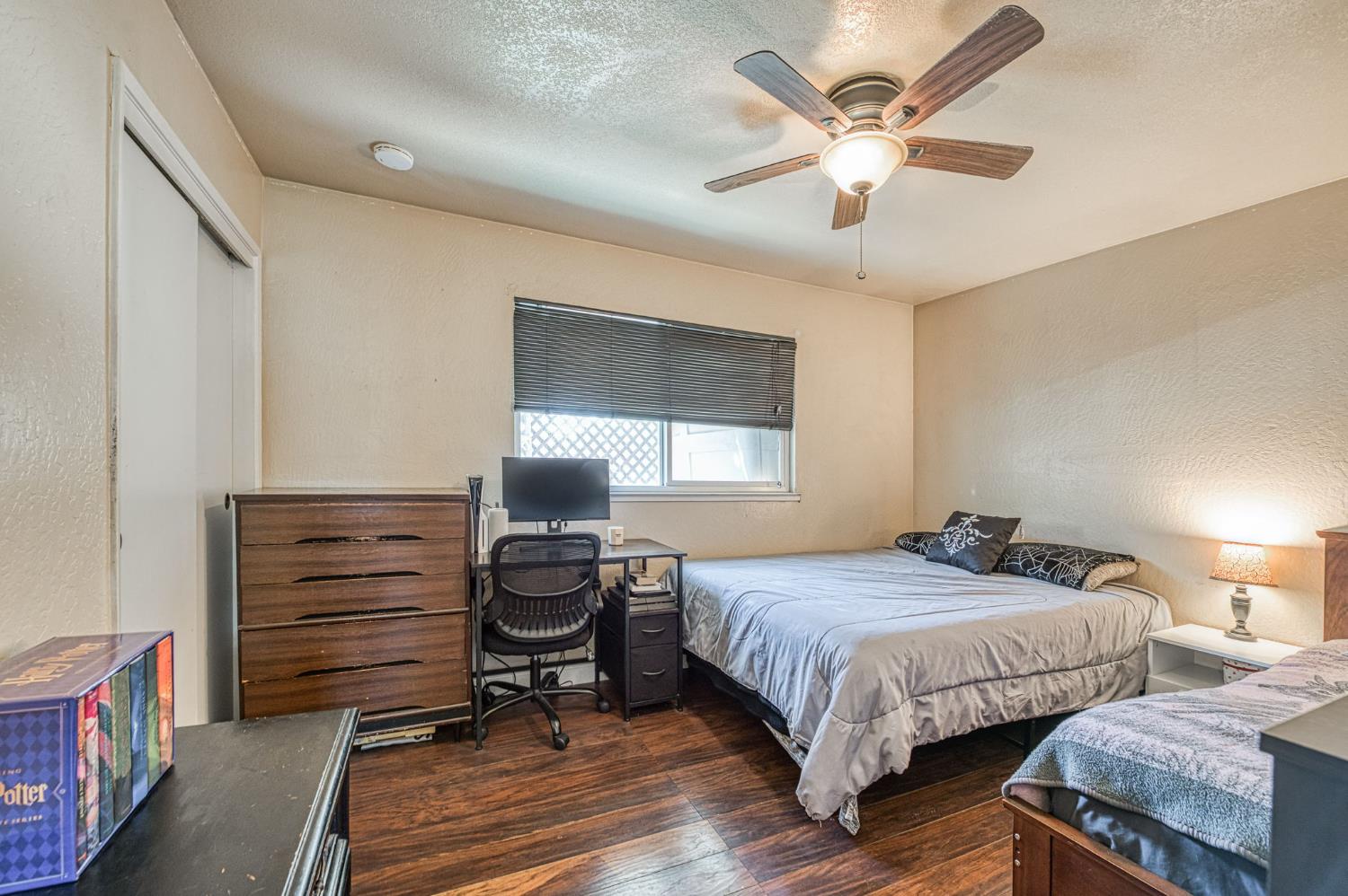 5041 W Willis Ave, Fresno, CA 93722