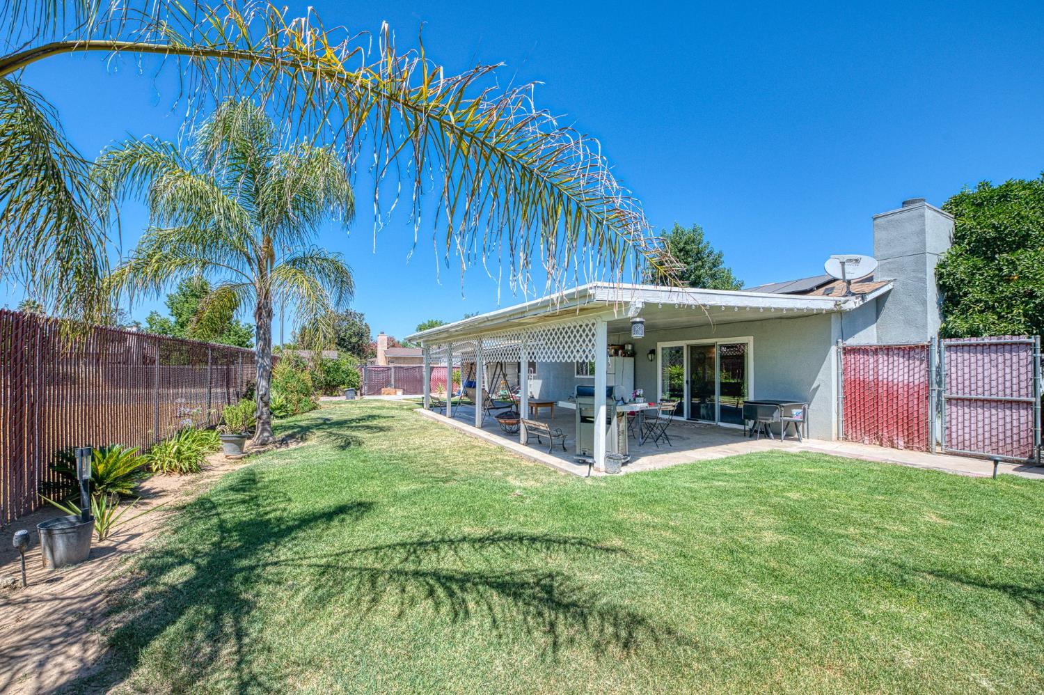 5041 W Willis Ave, Fresno, CA 93722