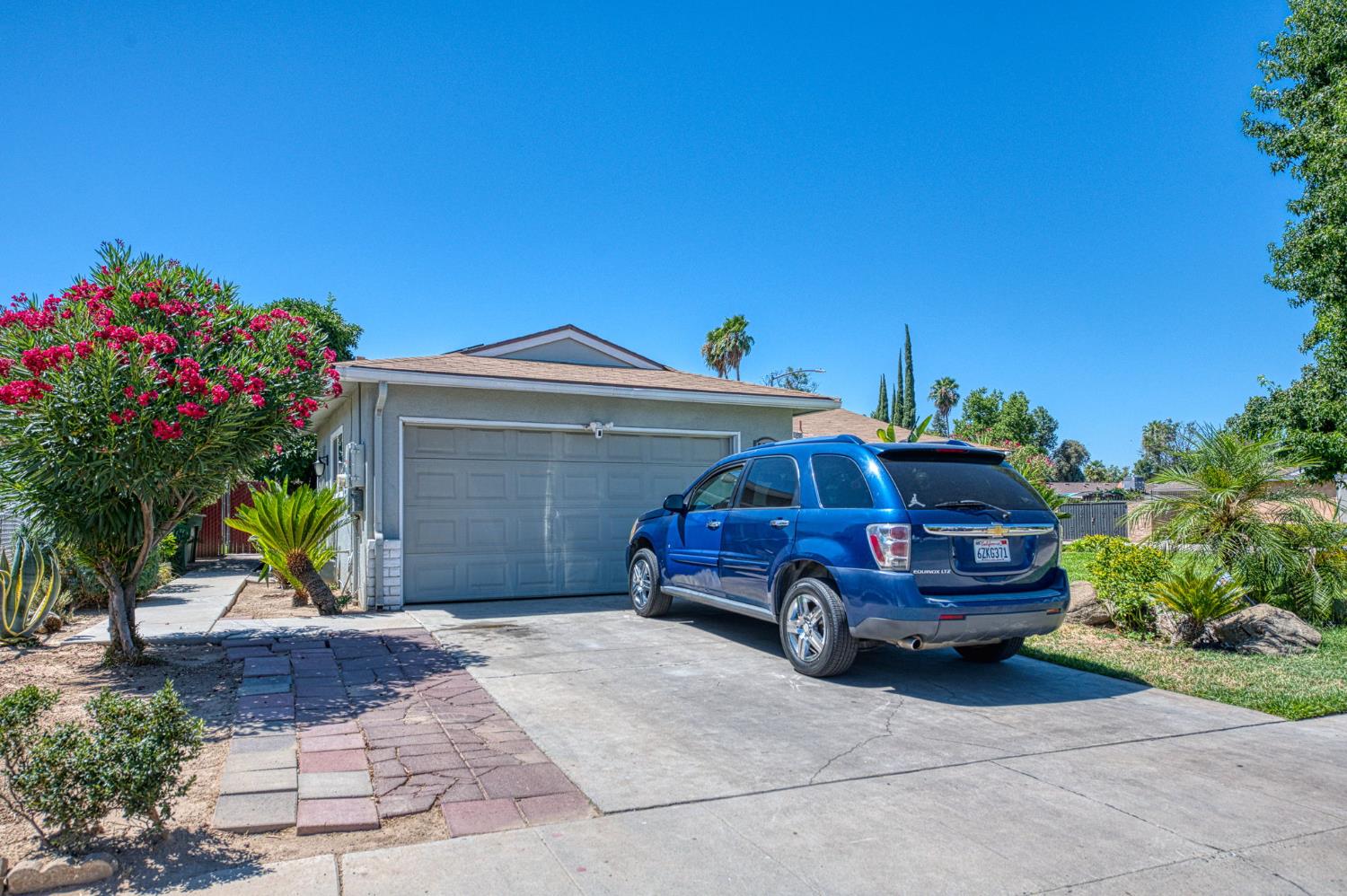 5041 W Willis Ave, Fresno, CA 93722