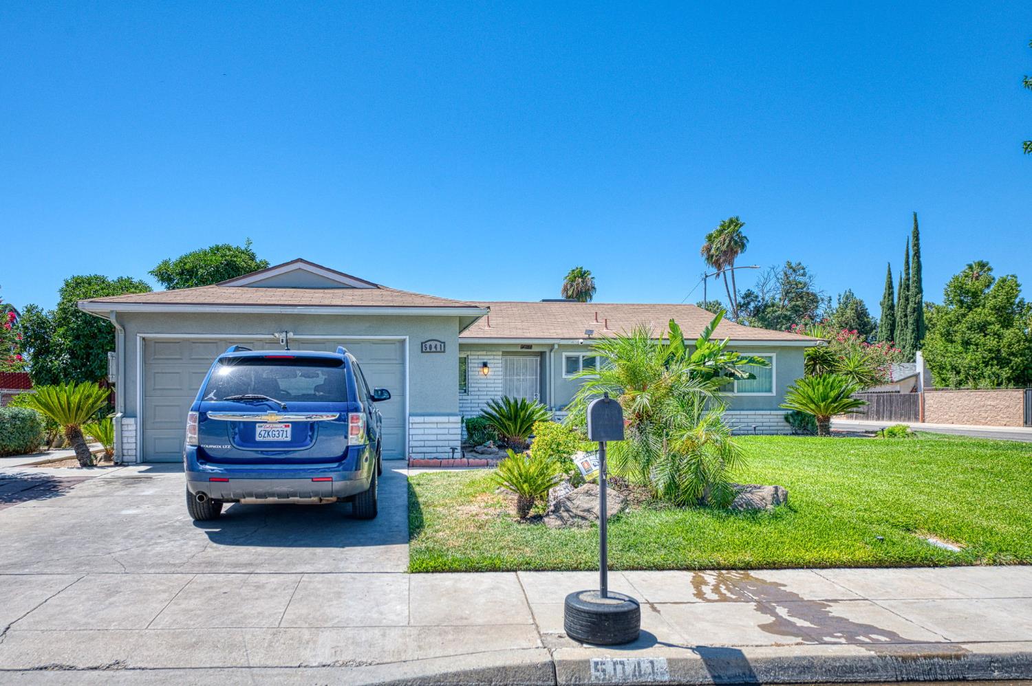 5041 W Willis Ave, Fresno, CA 93722
