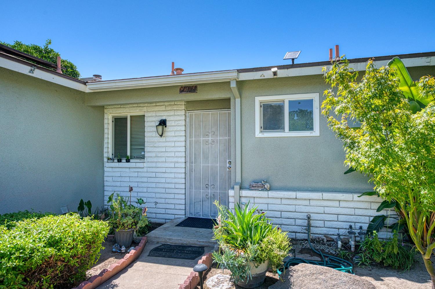 5041 W Willis Ave, Fresno, CA 93722