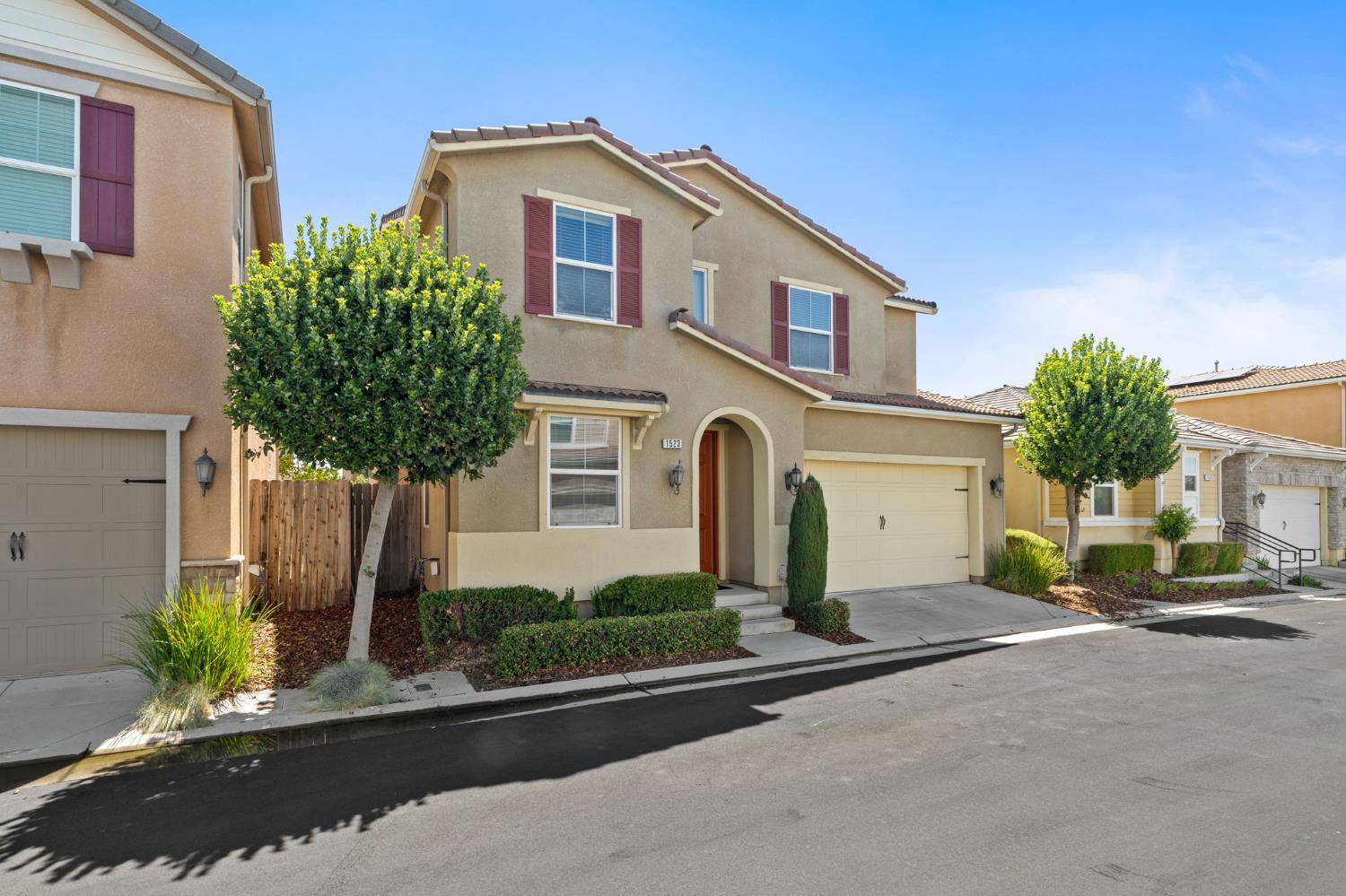 1523 N Reunion Way, Clovis, CA 93619