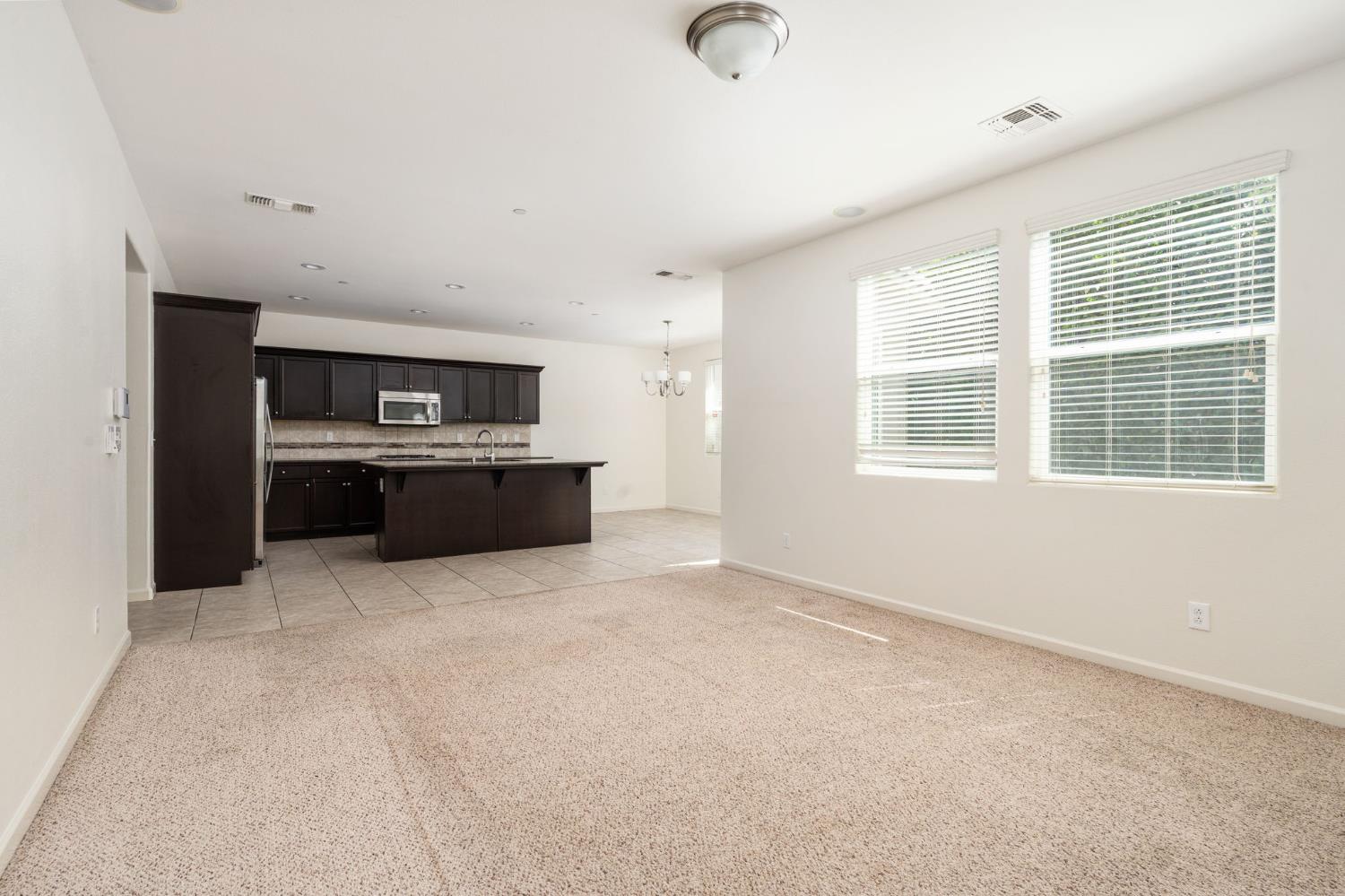 1523 N Reunion Way, Clovis, CA 93619