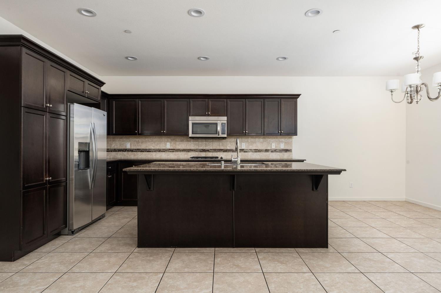 1523 N Reunion Way, Clovis, CA 93619