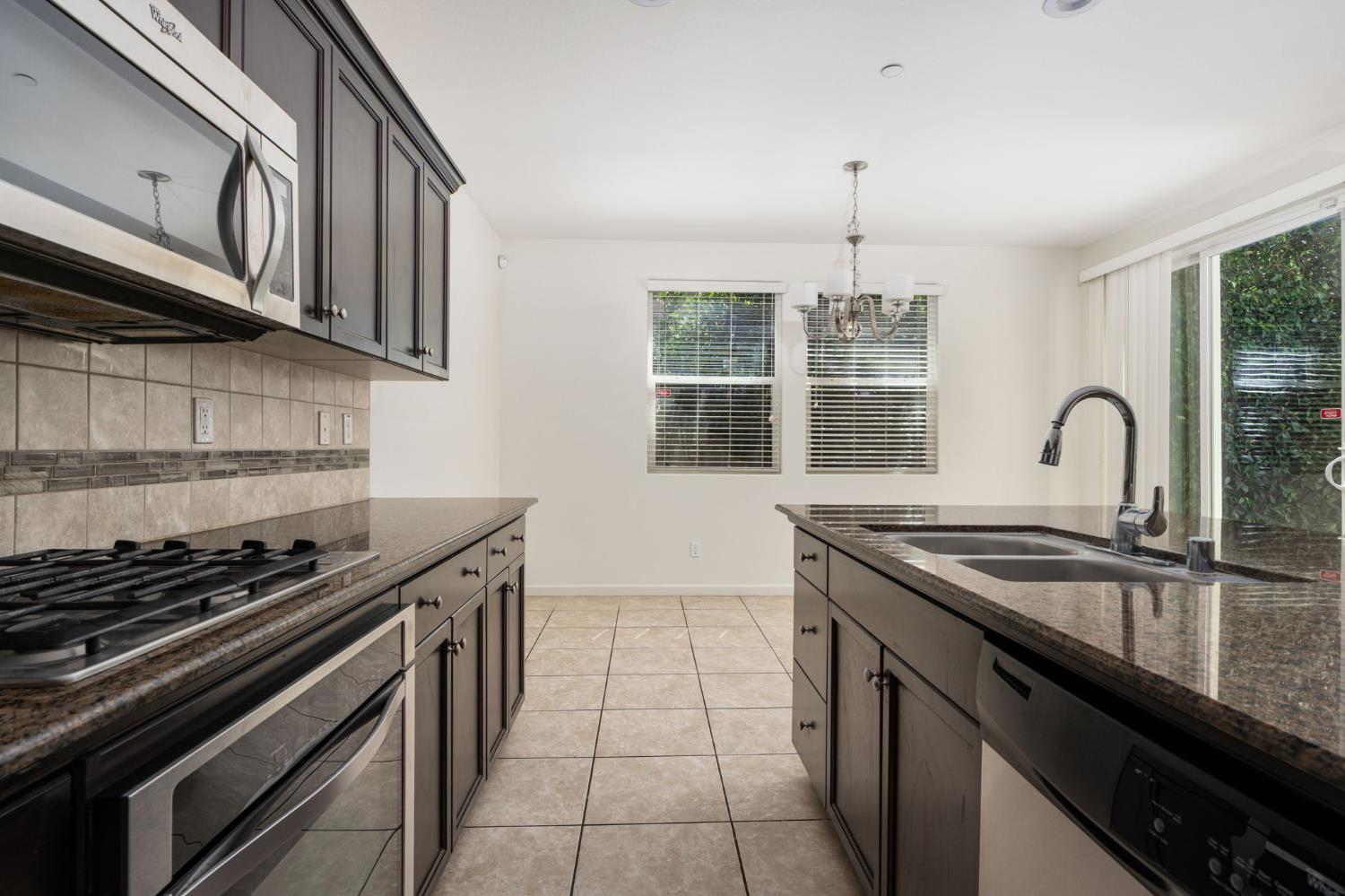 1523 N Reunion Way, Clovis, CA 93619