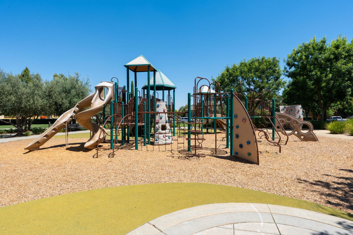 1523 N Reunion Way, Clovis, CA 93619