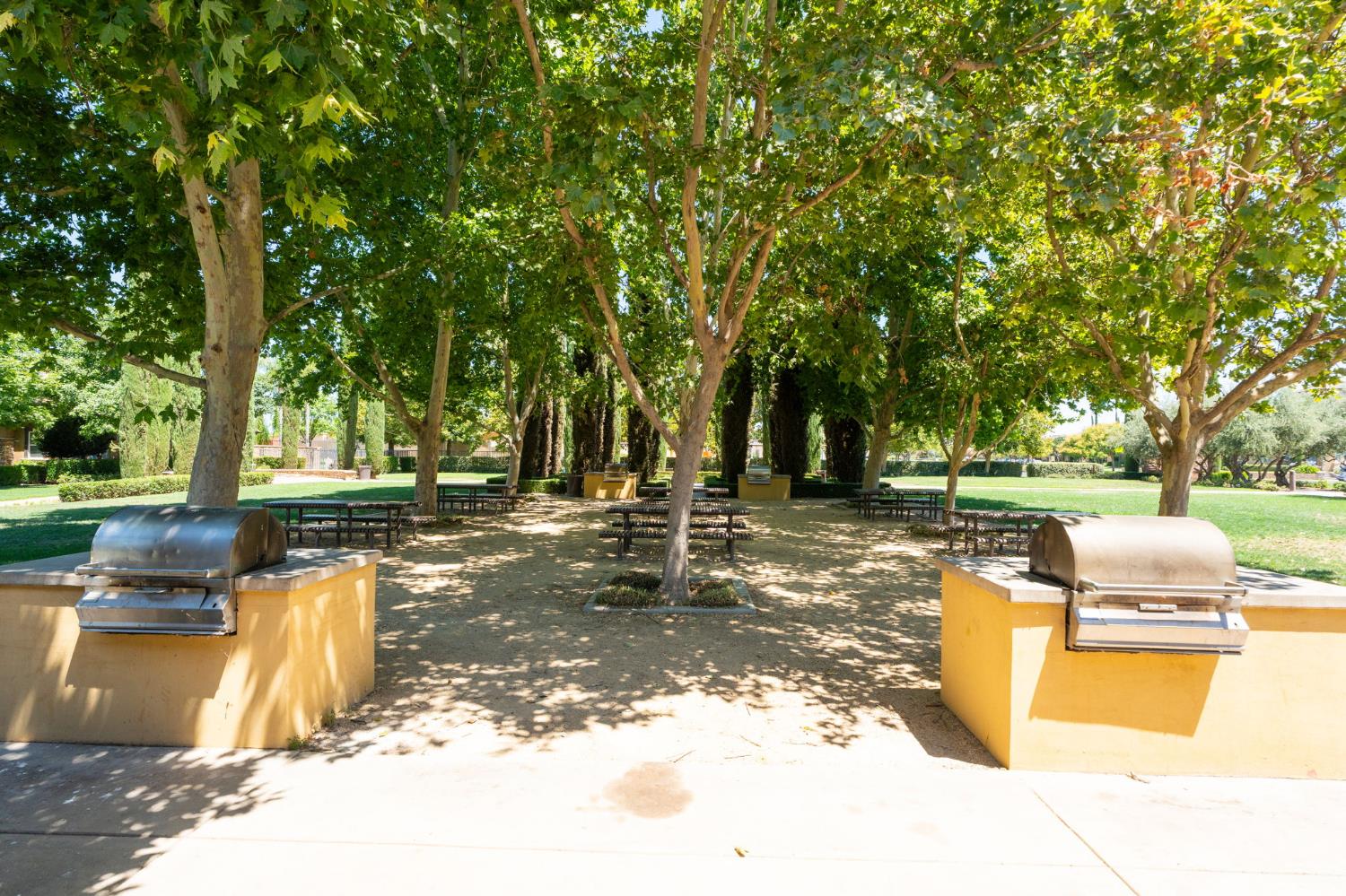 1523 N Reunion Way, Clovis, CA 93619