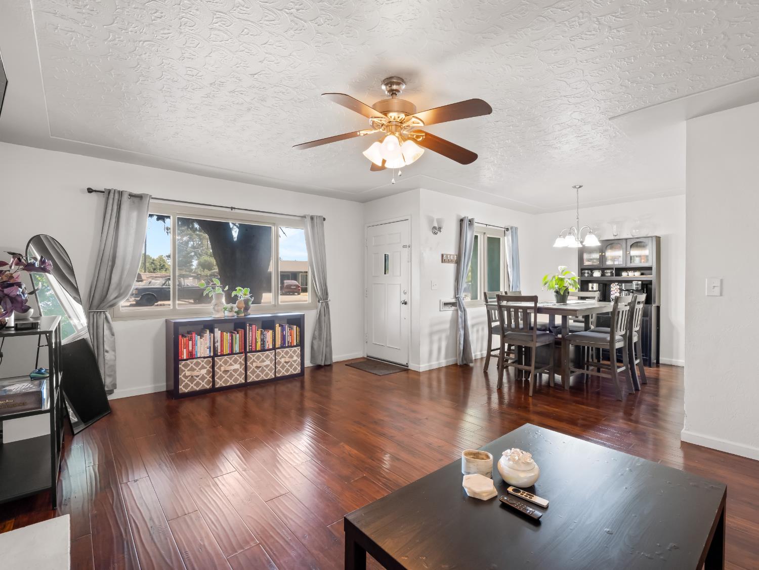 4795 E Simpson Ave, Fresno, CA 93703