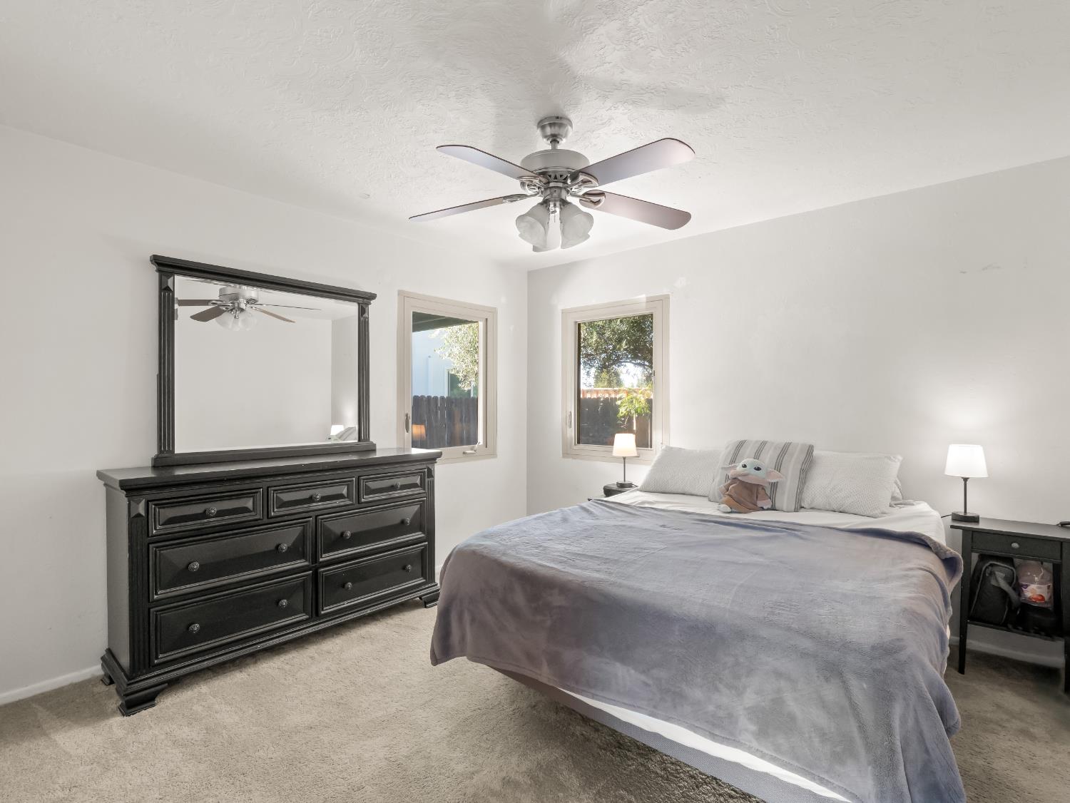 4795 E Simpson Ave, Fresno, CA 93703