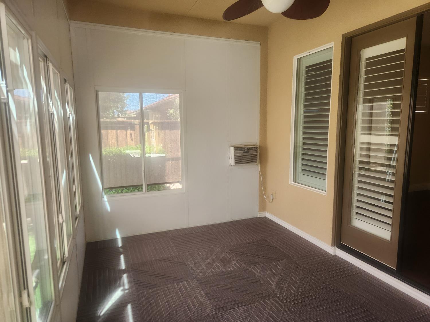 3282 Purvis Ave, Clovis, CA 93619