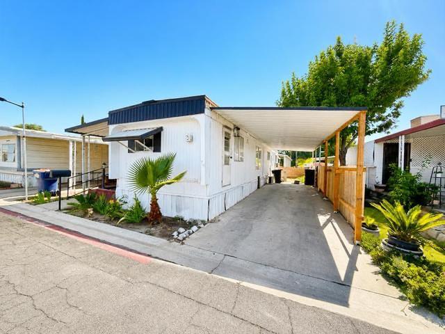560 W Pleasant Ave #74, Tulare, CA 93274