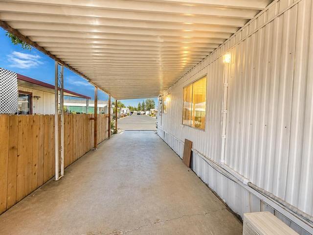 560 W Pleasant Ave #74, Tulare, CA 93274
