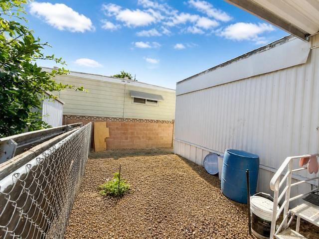 560 W Pleasant Ave #74, Tulare, CA 93274