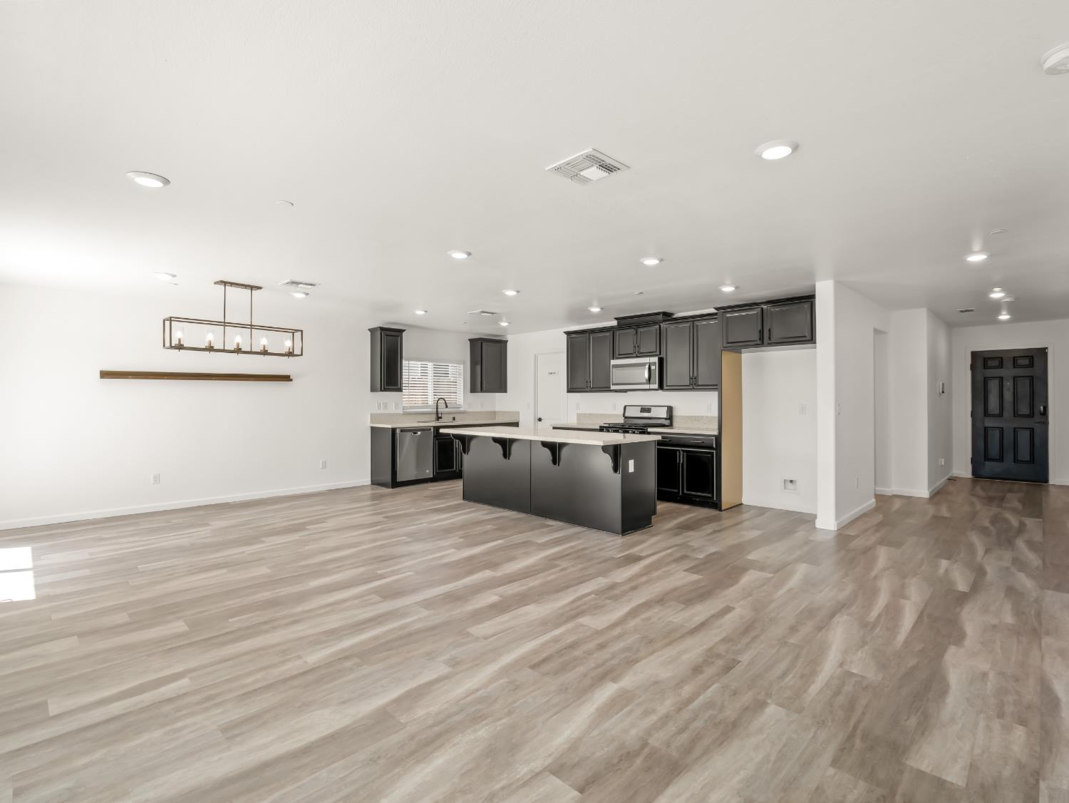 928 S Clover Ave, Fresno, CA 93727