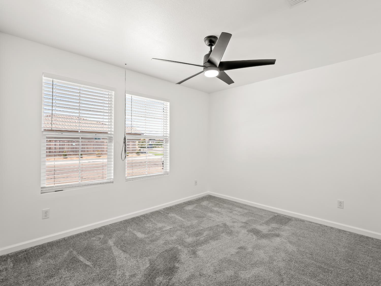 928 S Clover Ave, Fresno, CA 93727