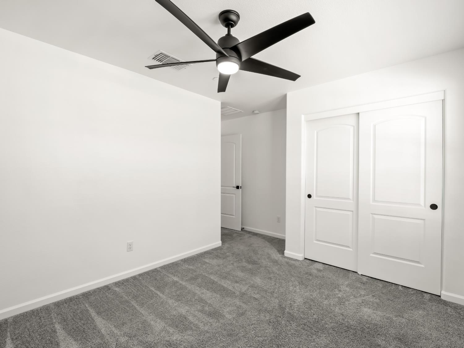 928 S Clover Ave, Fresno, CA 93727