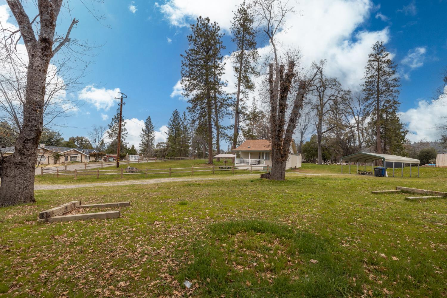 38209 Wortham Rd, Oakhurst, CA 93644