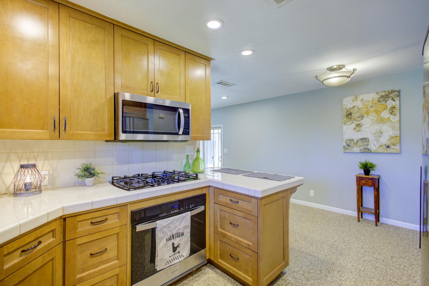 514 W San Gabriel Ave, Clovis, CA 93612