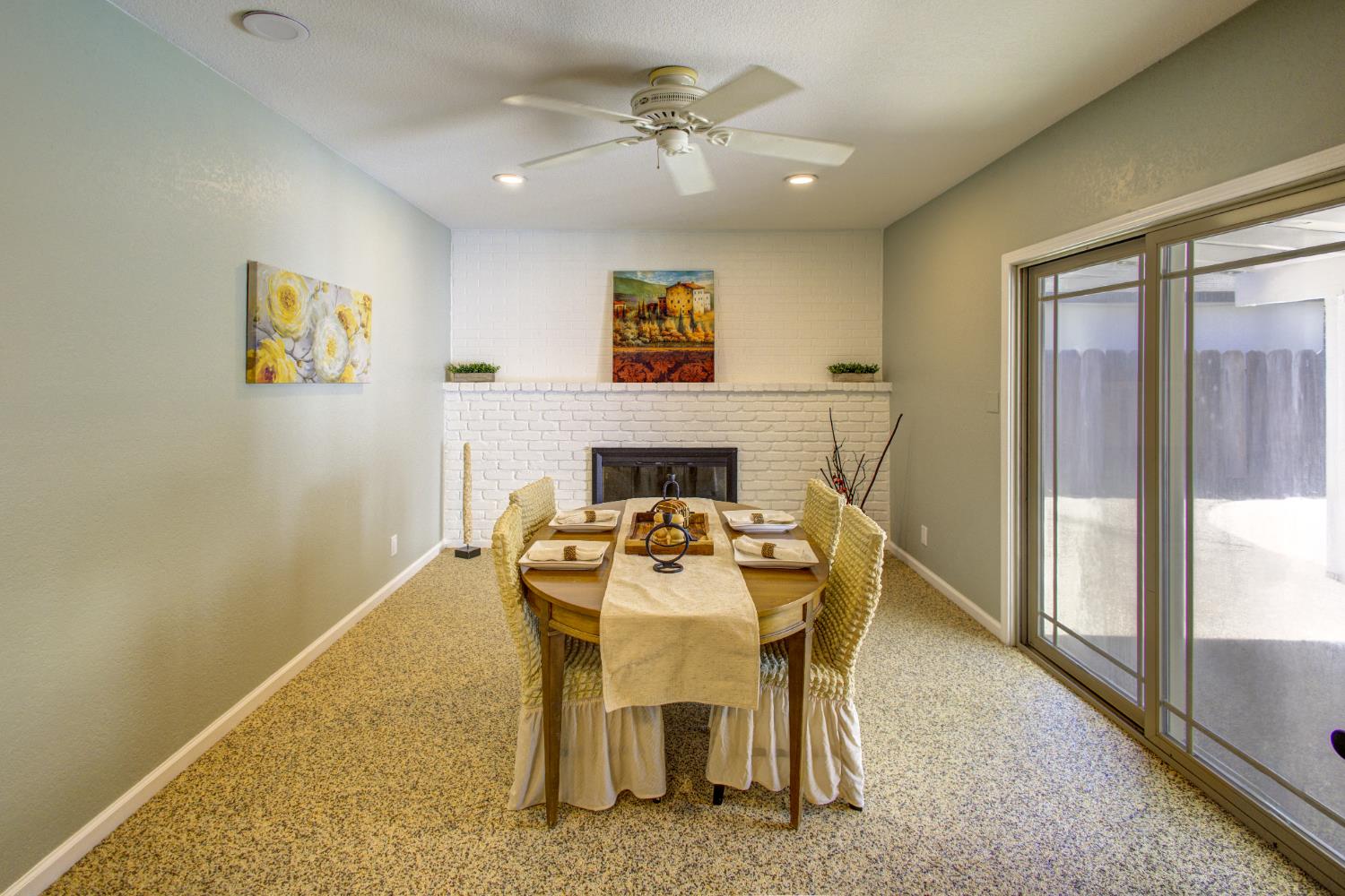 514 W San Gabriel Ave, Clovis, CA 93612